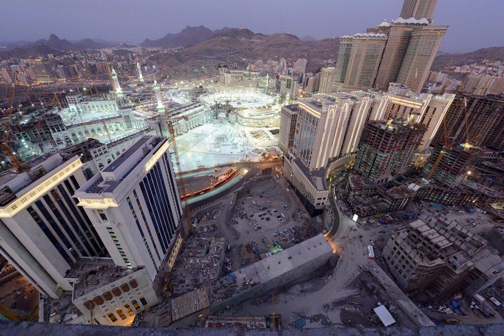 أمير منطقة المكرمة يأمربإخلاء المسعي بكامل أدواره